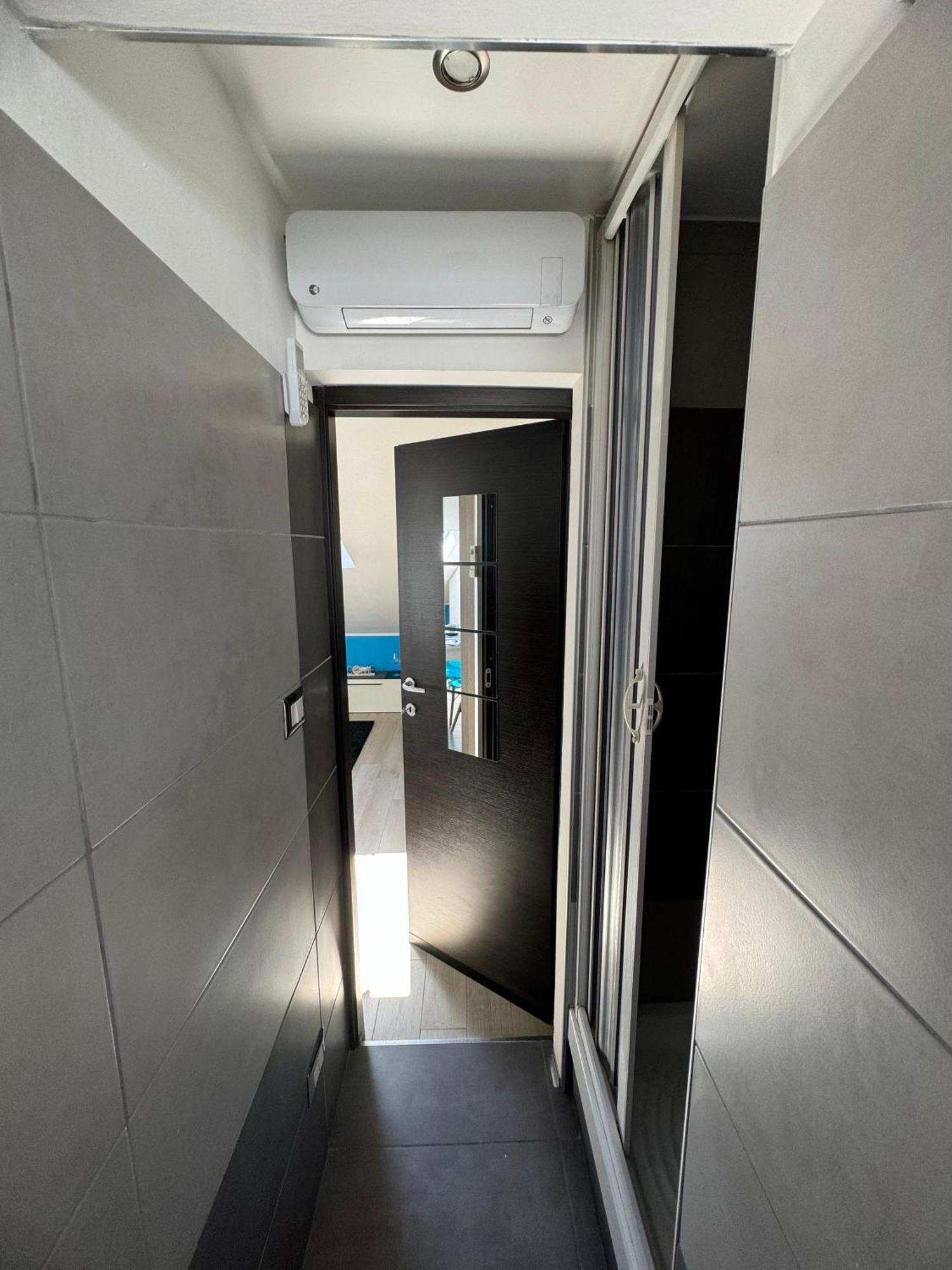 Sky Loft Lägenhet Alba  Exteriör bild
